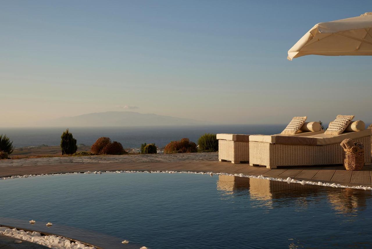 Danae Suites Santorini Oía Exterior photo