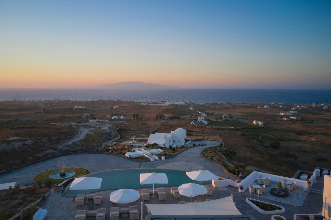 Danae Suites Santorini Oía Exterior photo
