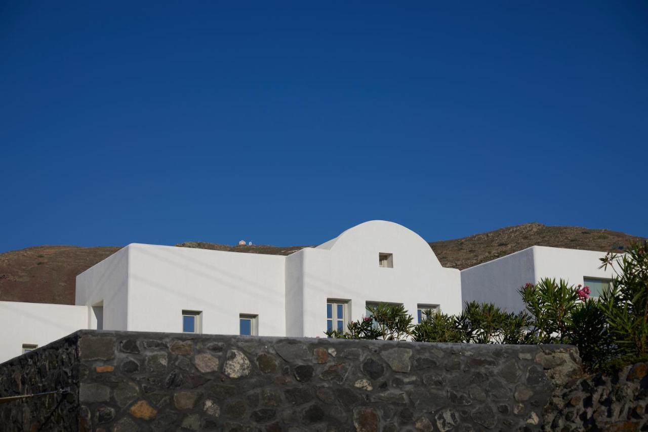 Danae Suites Santorini Oía Exterior photo