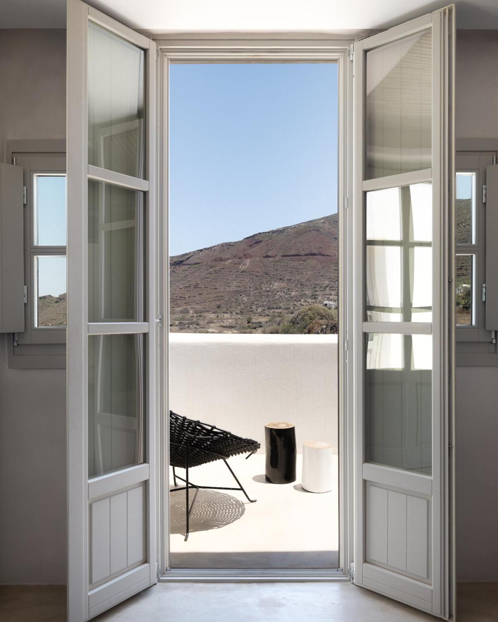 Danae Suites Santorini Oía Exterior photo