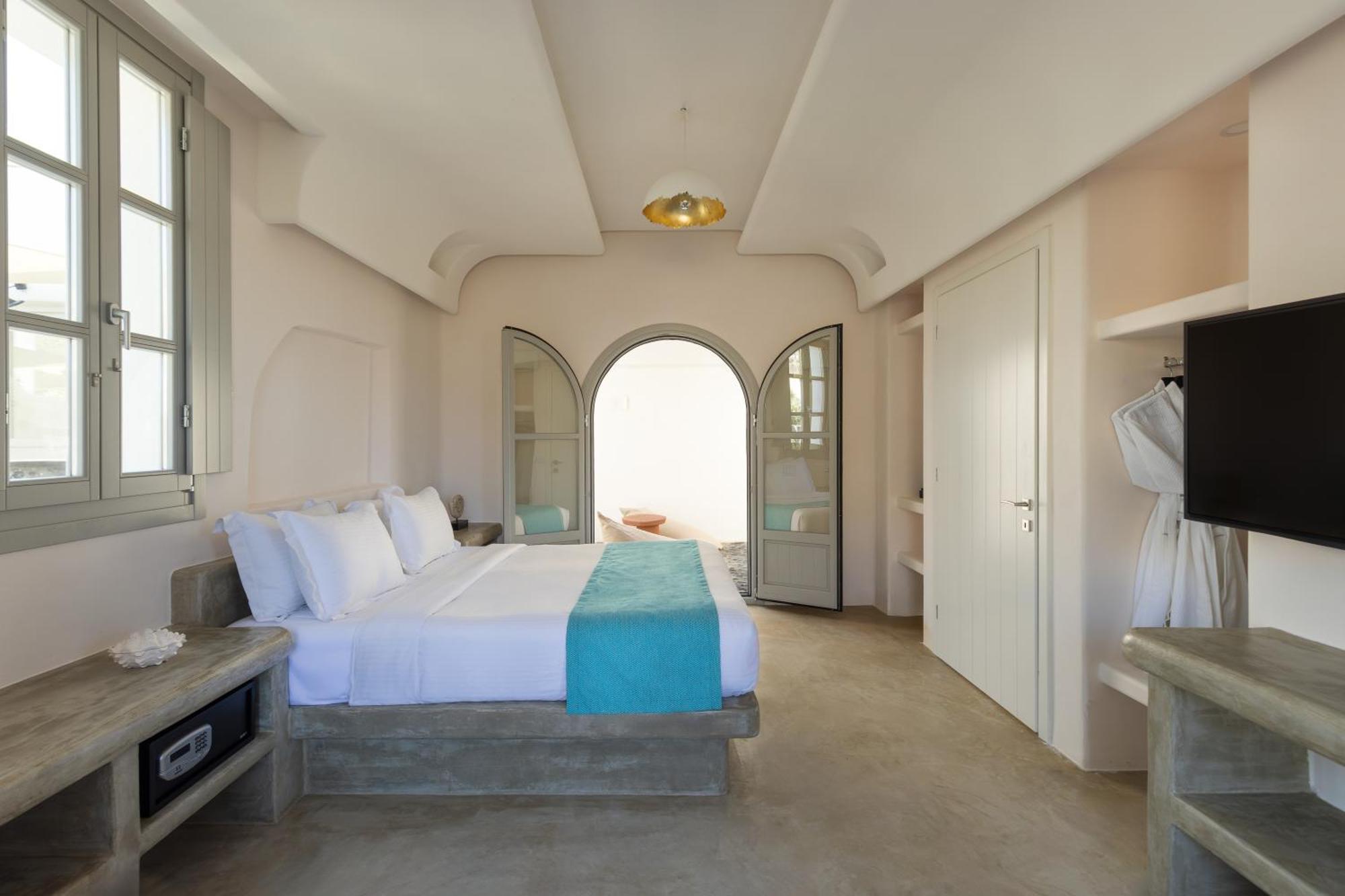 Danae Suites Santorini Oía Exterior photo