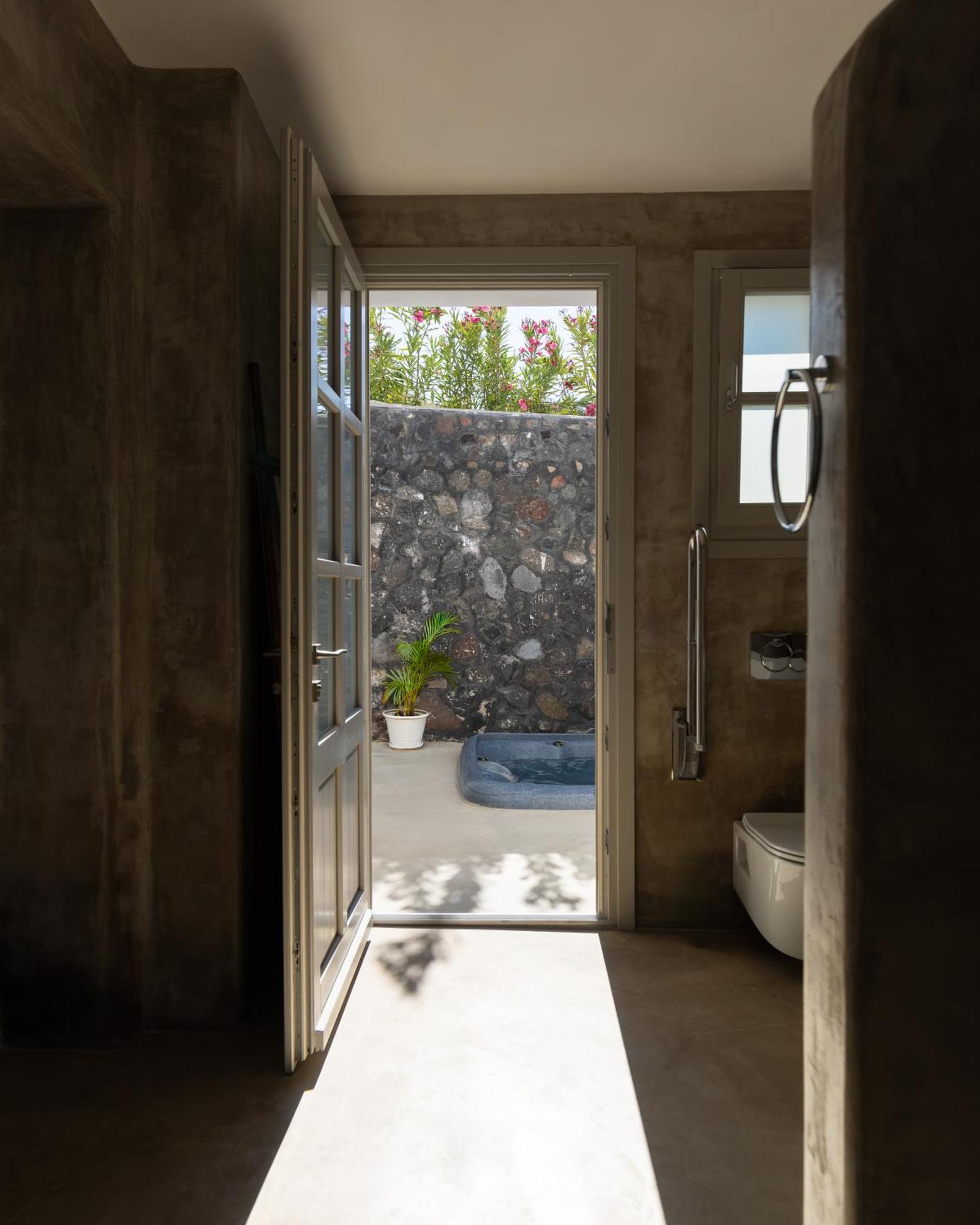 Danae Suites Santorini Oía Exterior photo